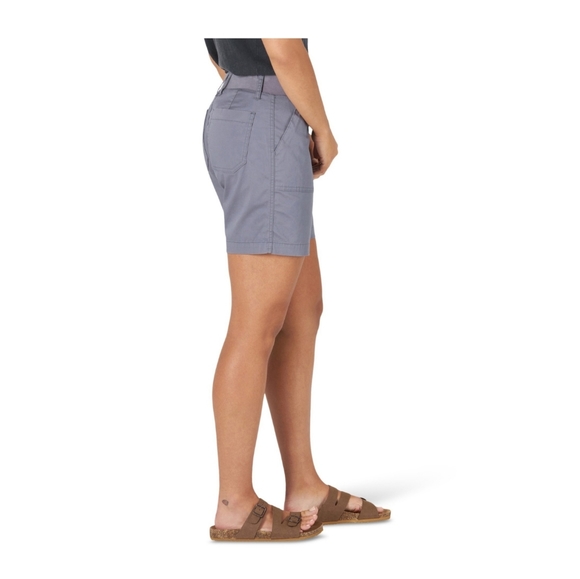 Lee NWT Plus Size Grey Midrise Bermuda 7" Utility Short w/ Comfort Waistband 682 - Picture 5 of 6